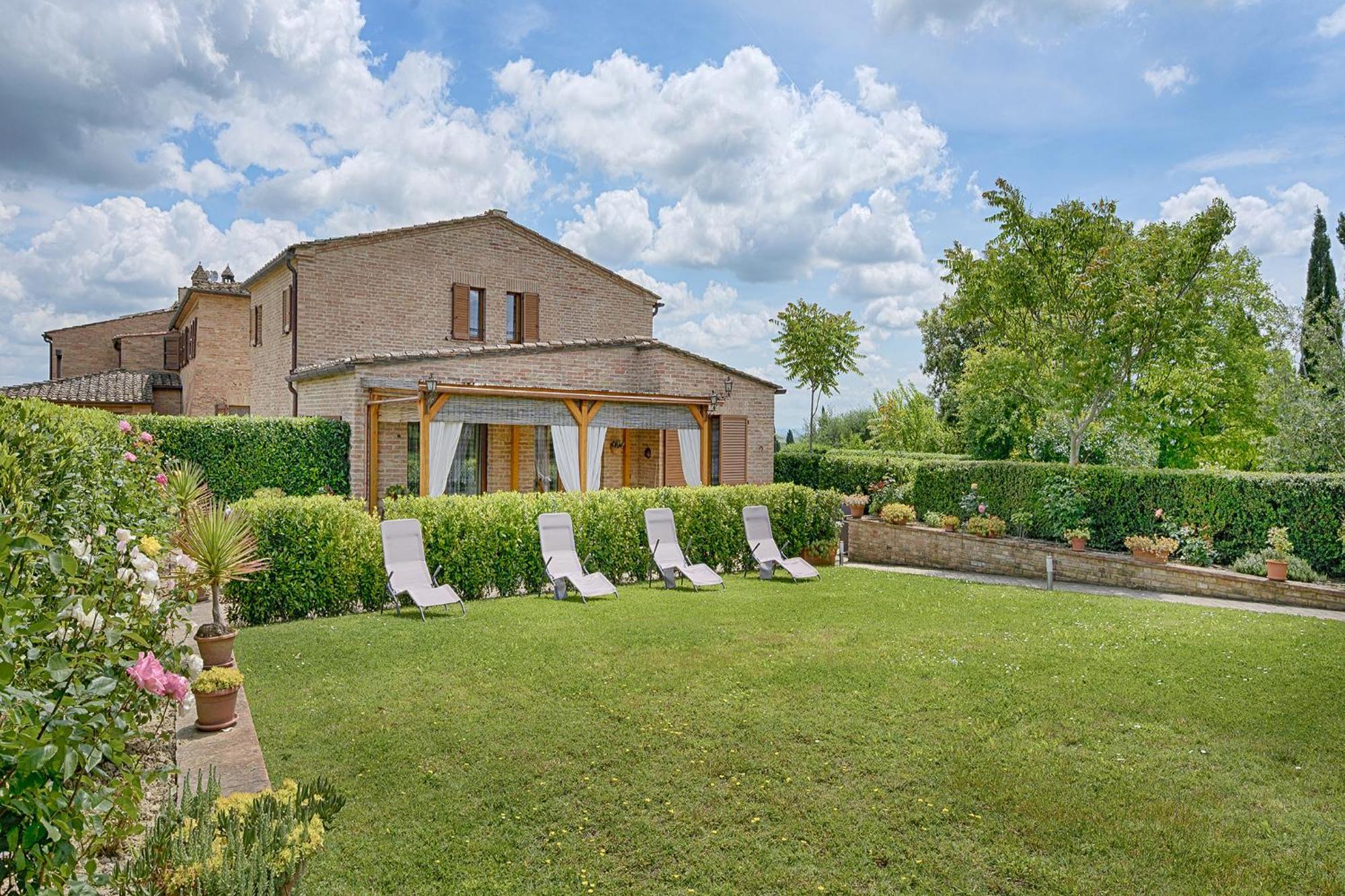 La Capanna Di Elfo Luxury Villa View Сиена Экстерьер фото